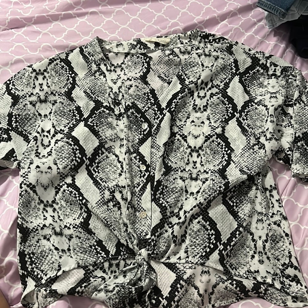 Women’s size small blouse